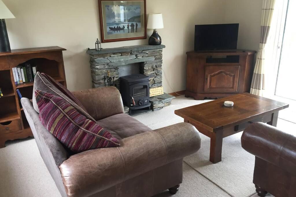 Heron Water Cottage Cill Airne Esterno foto