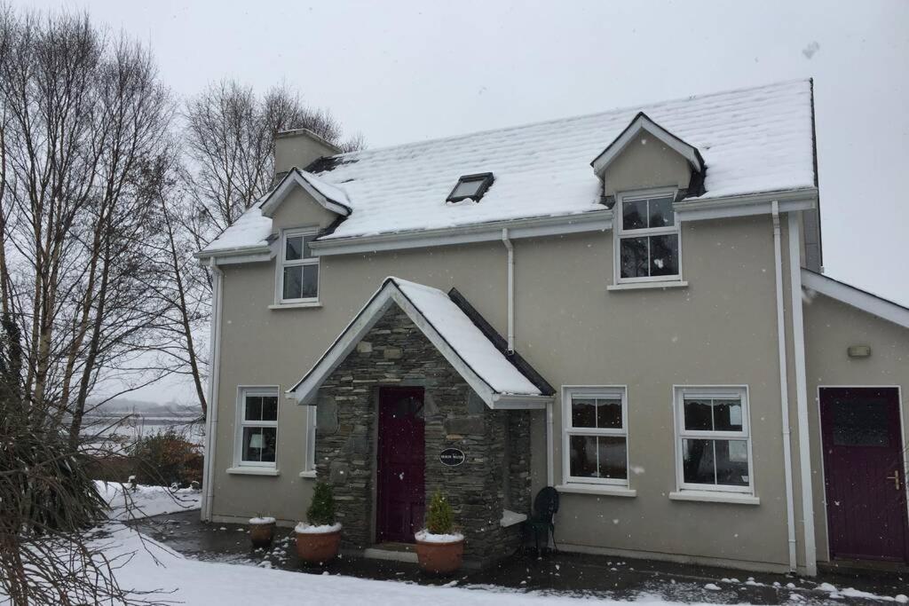 Heron Water Cottage Cill Airne Esterno foto